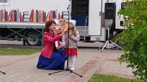 Стихотворение"Берегите Россию" читает Иванова Олечка(стихи о родине дети читают стихи.детские стихи