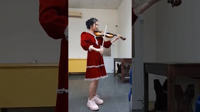 Student's Concertino - D Minor - Op.110. - Hans Sitt. Trình Bày: Trần Nguyễn Ánh Hồng
