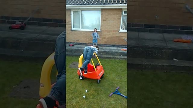 Funny Garden Free Running смотреть онлайн