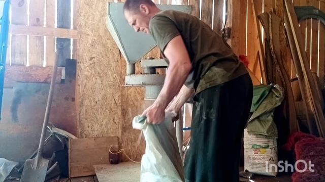 Мельница для зерна. От Дигриз. Мелем серу для голубики. смотреть онлайн