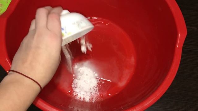 Окуни НОГИ В Этот РАСТВОР/ трещин и натоптышей не будет!!! ванночка для ног