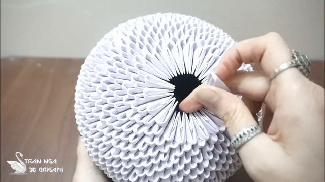 Paper flower vase tutorial | Tutorial de florero de origami 3d смотреть онлайн