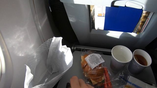 Аэрофлот: анбоксинг сендвича! Питание в самолете Москва-Рига и Рига-Москва смотреть онлайн