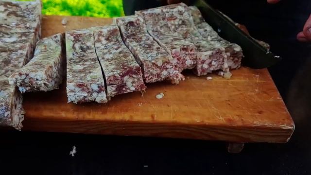 QIYMA SHASHLIK TAYYORLASH//SIRLAR OCHILDI//NIMAGA QIYMA OQADI??? смотреть онлайн