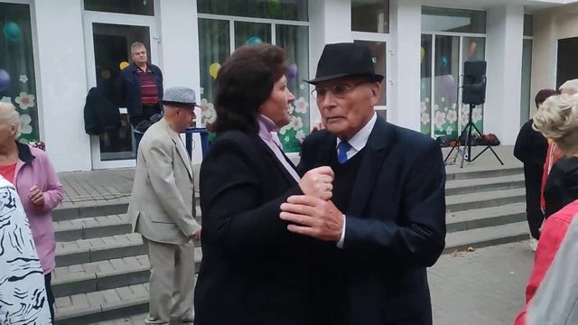 Самая лучшая женщина...............01.10.23 Гомель парк Луначарского ? смотреть онлайн