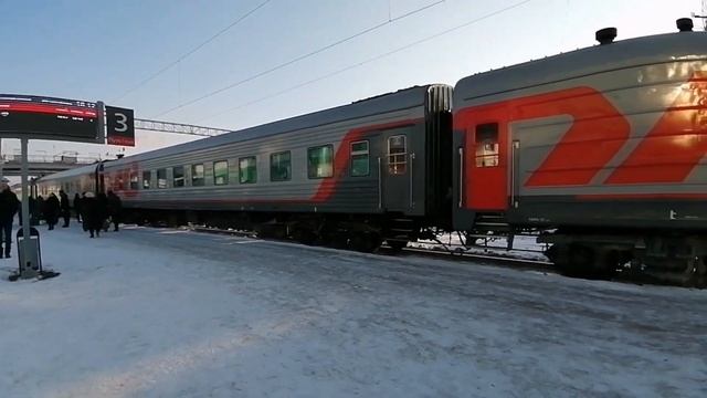 ПРИБЫТИЕ ПОЕЗДА МОСКВА-УЛАН-УДЭ НА СТАНЦИЮ НОВОСИБИРСК-ГЛАВНЫЙ смотреть онлайн