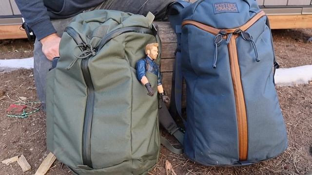 Urban Assault 21L vs. 24L Mystery Ranch Backpacks смотреть онлайн