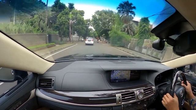 LEXUS LS.600.HL HYBRID MOBIL PREMIUM PALING IRIT BBM