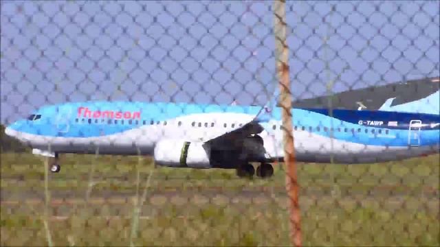 Landings and Takeoffs at Alghero Fertila Airport ! [AHO-LIEA] смотреть онлайн