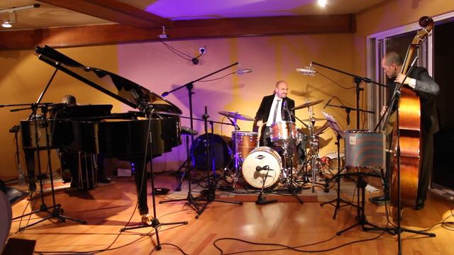 'A NIGHT IN TUNISIA'- RAFAEL GARCÉS PERFORMANCE смотреть онлайн