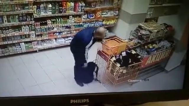 Верный 14.09.18 Ворует шампуни 11 штук.