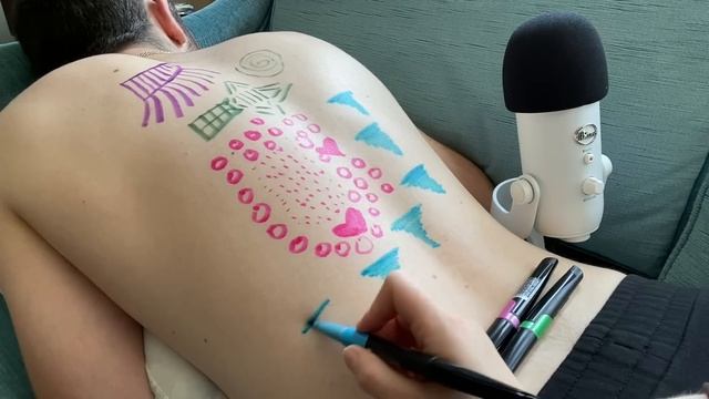 ASMR drawing on my friend’s back (inaudible whispering) (real person ASMR) (back tracing) смотреть онлайн