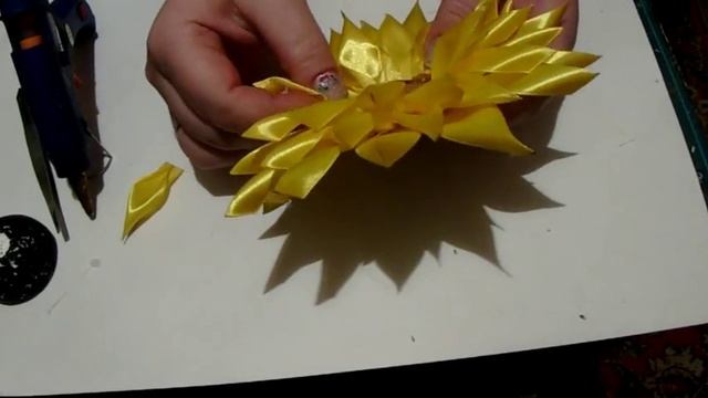 Подсолнух из кофе и атласных лент, видео мастер-класс смотреть онлайн