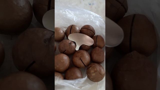 Часть 2. Макадамский орех. Орех макадамия. Открыть ключ Скорлупа макадамии Правила употребления Блю смотреть онлайн