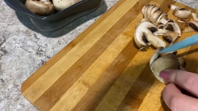 ФАРШИРОВАННЫЕ ГРИБАМИ ЯЙЦА. Закуска праздничная. смотреть онлайн