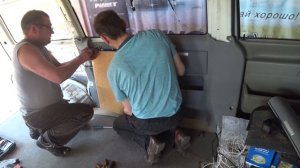 Транспортер Т4 салон Установка Мультовского  столика  !