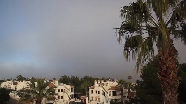 Аномальная погода в Испании, сильный туман в провинции Аликанте смотреть онлайн
