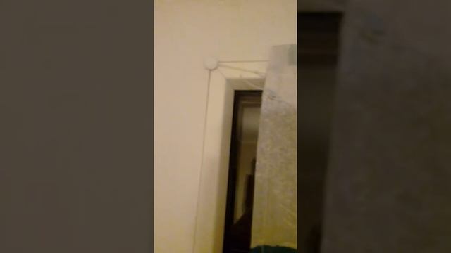 Занавеска-жалюзи на балконную дверь. На шнурке. смотреть онлайн