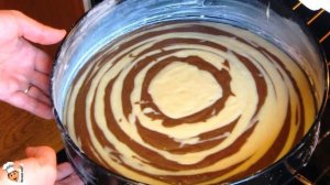 Торт зебра на сметане с кремом. Полосатый торт, простой рецепт