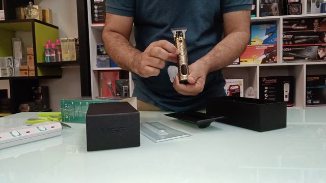 VGR V-228 Professional Hair Trimmer смотреть онлайн