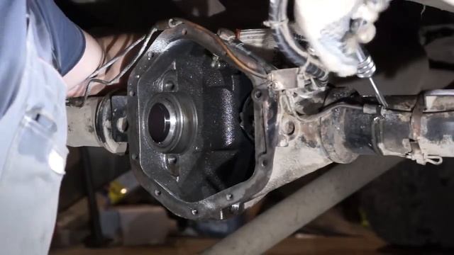 Как установить блок-сорт в задний мост УАЗа. смотреть онлайн