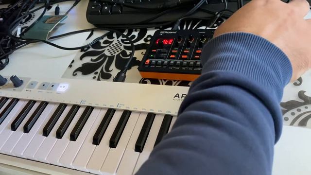 Roland Aira T8 - Der Pate ( The Godfather) Remix HARDCORE jam смотреть онлайн