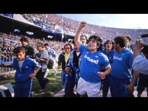 Весь мир скорбит по Марадоне