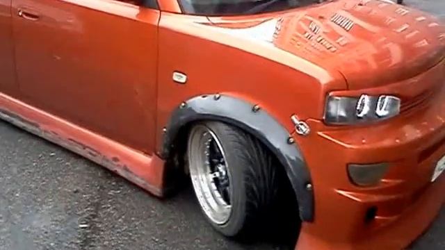 Toyota BB, Air Suspension.