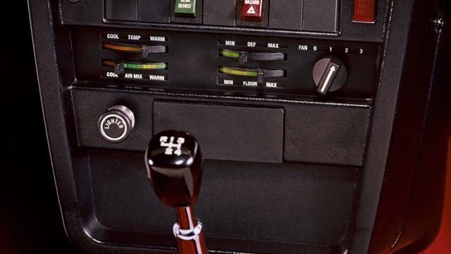 VOLVO 144 (1966-1974) смотреть онлайн