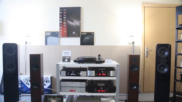 Q Acoustics Concept 500 @SimAudio Moon NEO 330A @SIM Audio Moon NEO 260D смотреть онлайн
