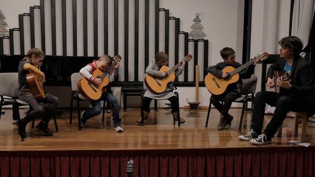 1st Year Guitar Ensemble - Twinkle, Twinkle Little Star смотреть онлайн