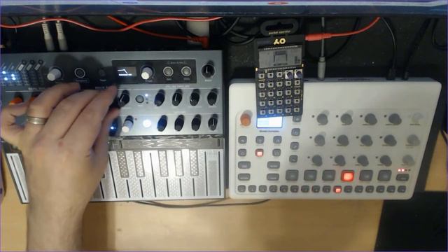 Arturia MicroFreak + Elektron Model:Samples