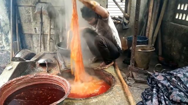Batik Wax Removal Process, Almost Finalisation of ready cloth. смотреть онлайн