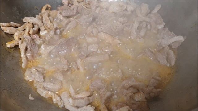 Свинина с овощами в казане смотреть онлайн