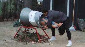 SHE XMAS TREE | Milo Moiré