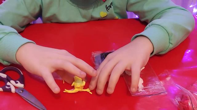 Цыпленок из пластилина смотреть онлайн