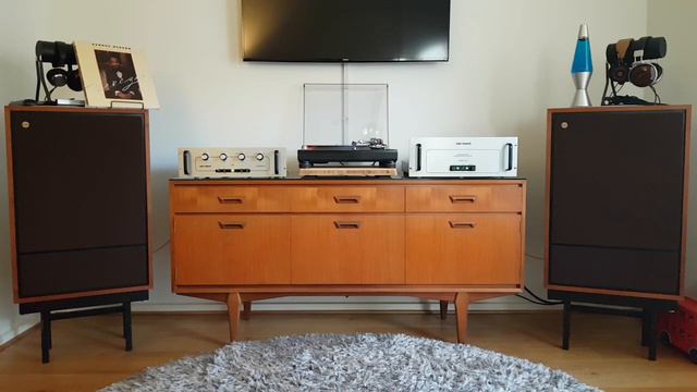 Technics SL1210 MG5 with Denon DL160 cart смотреть онлайн