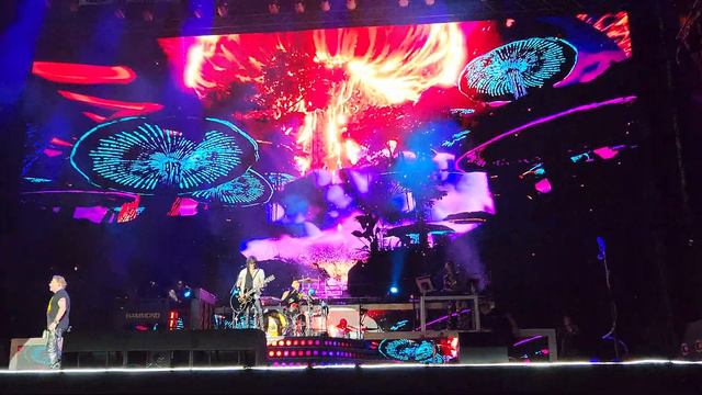 Guns and Roses live in Israel 2023, 4K, Live and let die смотреть онлайн