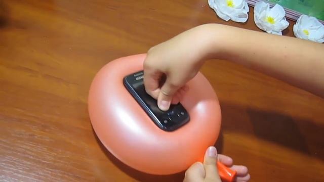 Как сделать бампер-чехол для телефона.Чехол для телефона своими руками из резинок Поделки с детьми! смотреть онлайн