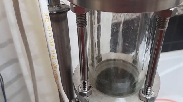 предзахлебное состояние колонны с узлом отбора по жидкости