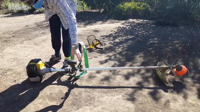 Как завести бензокосу на холодную ПРАВИЛЬНО ??? смотреть онлайн