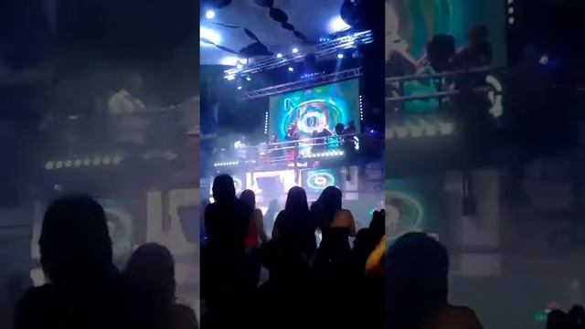 Nelson Velásquez Emerson Plata смотреть онлайн