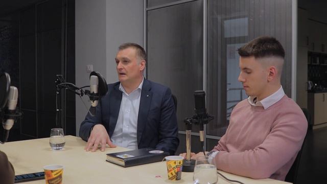 Поделба на насоките нa Економскиот факултет - Скопје смотреть онлайн