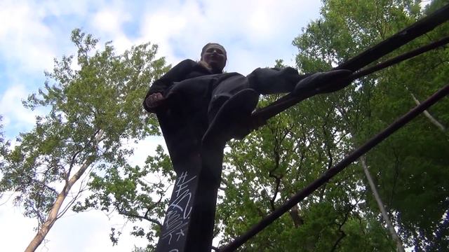 Sun Goes Down Hanna Larsson-blooper смотреть онлайн