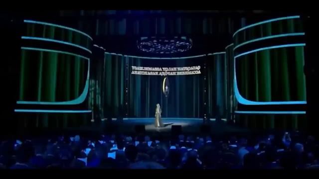 ВЕСЬ ЗАЛ В СЛЕЗАХ СЛУШАЛ ЕЕ ПЕСНЮ!!! Казахстан ты делил с нами кусок хлеба смотреть онлайн