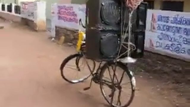 The Boom Box смотреть онлайн