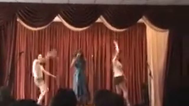 Настя Онипченко-Пойдем со мной ( песня Маши Собко)16.11.2012 смотреть онлайн