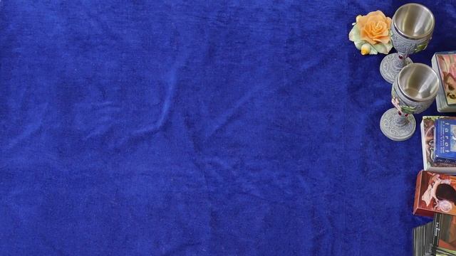 Чем я привлекаю мужчин? Чем отталкиваю? | Онлайн гадание | Расклад на картах Таро смотреть онлайн