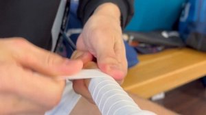 Как обматывать ручку ракетки для бадминтона / метод Виталия Дуркина