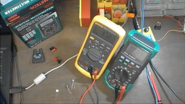 Mastech MS8268 vs Fluke 87V (review and test) смотреть онлайн
